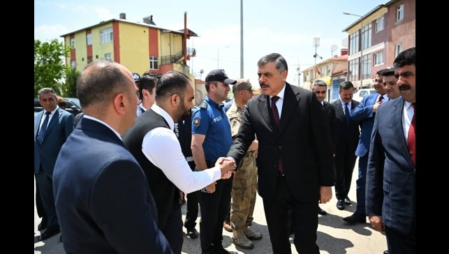 Vali Çiftçi'den Köprüköy çıkarması