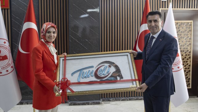 Aile ve Sosyal Hizmetler Bakanı Göktaş, Tunceli Valiliğini ziyaret etti