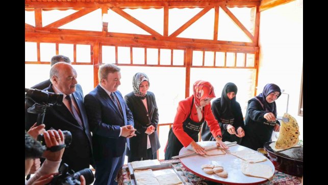 Hünerli Eller Kadın Kooperatifi yeni hizmet binası açıldı