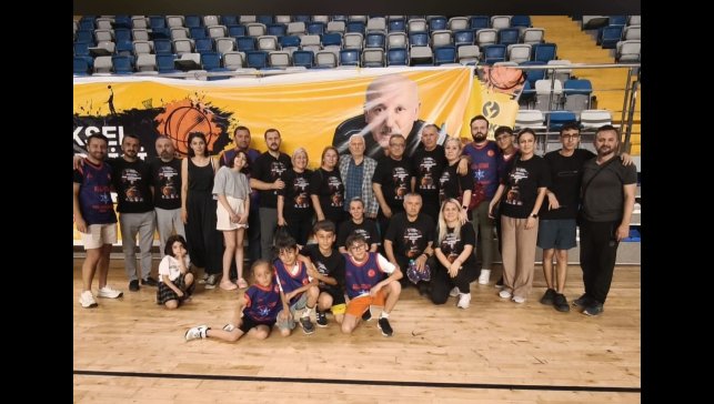 Malatya'da veteranlar parkede Nail Değirmenci için buluştu