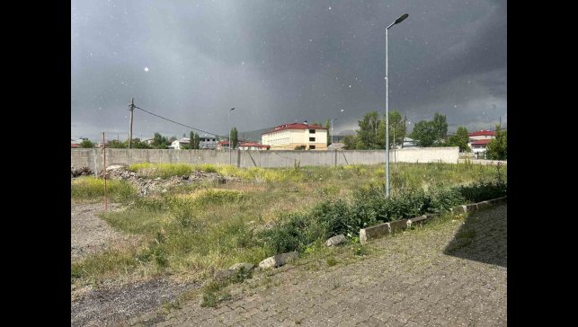 Diyadin'de dolu yağışı