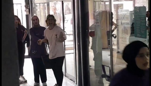 Mağazada hırsızlık şüphesinden çıkan tartışma kavgaya dönüştü