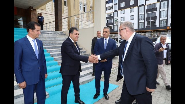 Başkan Demir, Gürcistan heyeti ile bir araya geldi