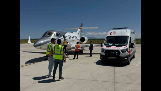 Muş ve Ağrı'dan iki yenidoğan için hava ambulans seferberliği