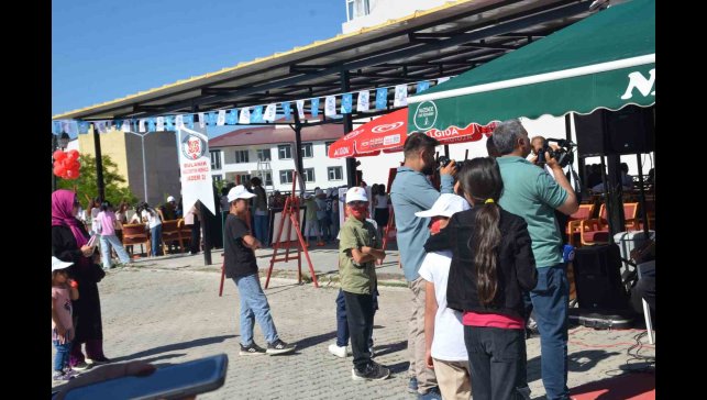 Bulanık'ta çocuk şenliği düzenlendi