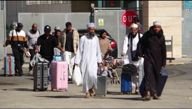 İran'daki Ummanlılar Van üzerinden Trabzon'a tahliye ediliyor