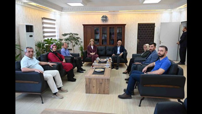 Milletvekili Ölmeztoprak'tan Defterdarlık ziyareti