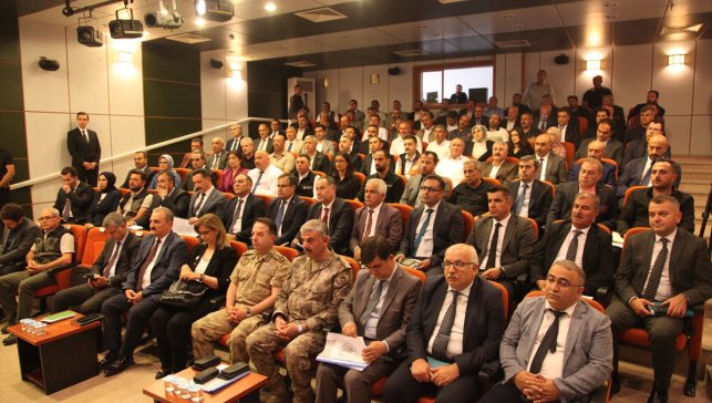 Ahlat'ta ilçe koordinasyon, istişare ve muhtarlar toplantısı yapıldı