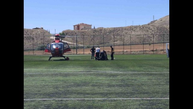 Kalp krizi geçiren hasta hava ambulansı ile Malatya'ya sevk edildi