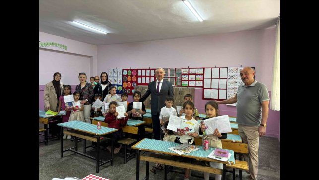 ER- VAK öğrencilerin karne sevincine ortak oldu