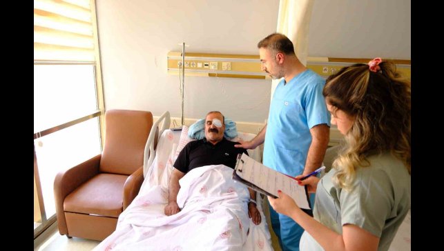 Van'da bir günde 40 göz ameliyatı yapılıyor