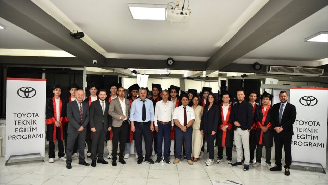 Toyota, teknik eğitim programıyla sektöre nitelikli mezunlar kazandırıyor