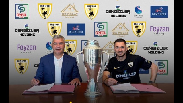 Muşspor'da şampiyonluğun mimarlarından Halil Yılmaz yuvada kaldı