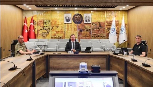 Vali Aydoğdu VKS toplantısına katıldı