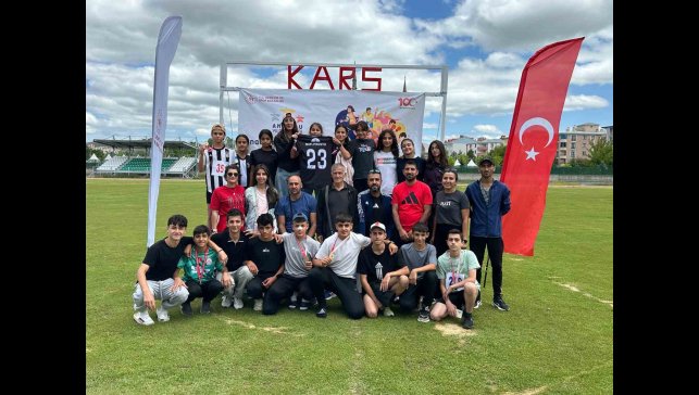 Elazığ atletizm takımları Kars'tan şampiyonlukla döndü