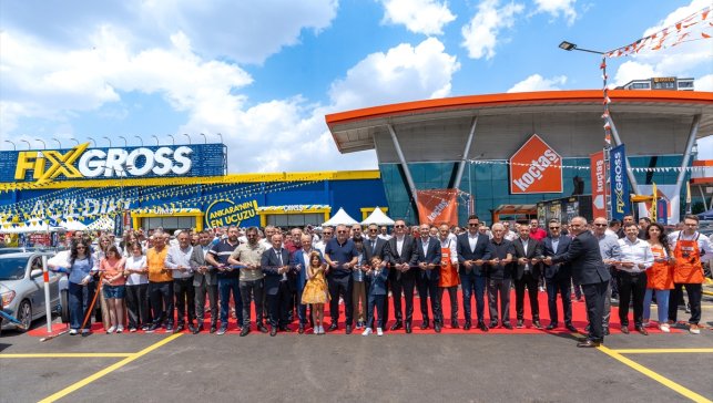 Koçtaş ve Fixgross, Ankara Eryaman'da hizmete açıldı