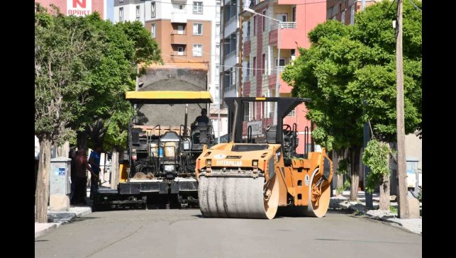 Patnos'ta yol çalışmaları başladı