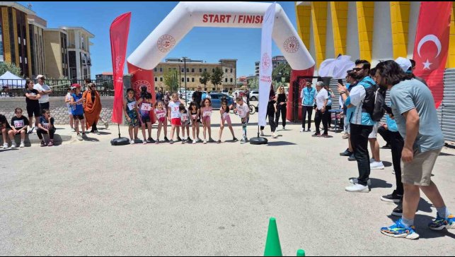 Van'da duatlon bölge yarışmaları yapıldı