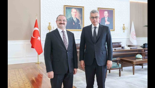 Sağlık alanında güçlü iş birliği: Rektör Hacımüftüoğlu, Sağlık Bakanı Memişoğlu ile görüştü