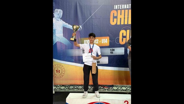 Süer Bulut, Van'ın ilk milli eskrim sporcusu oldu