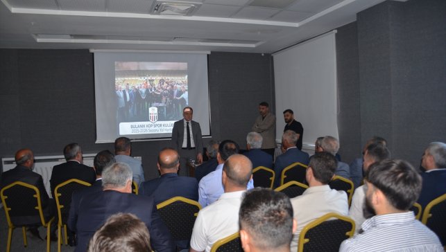 Bulanık Kopspor Kulübü yeni sezon öncesi değerlendirme toplantısı yaptı