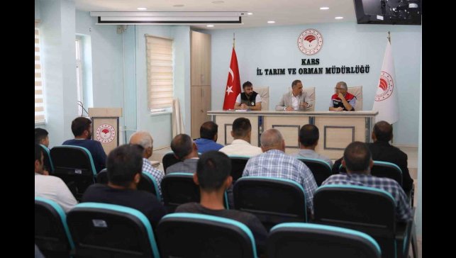 Kars'ta kalkınma yatırımları bilgilendirme toplantısı