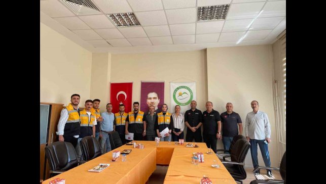 Üniversite ile İl Afet Ve Acil Durum Müdürlüğü arasında AFAD destek gönüllüsü kimlik dağıtım töreni gerçekleştirildi