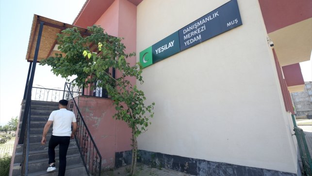 Bağımlılık nedeniyle intiharın eşiğinden döndü, YEDAM'la hayata yeni sayfa açtı