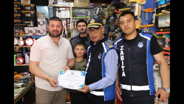 Zabıta ekiplerinin kaldırım işgal denetimleri devam ediyor