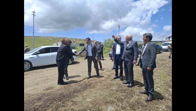 Kaymakam Akköz, Kıraç köyünde