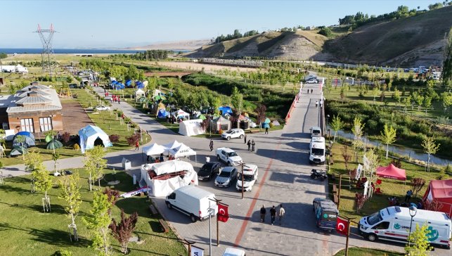 Bitlis'te "AFAD Doğu ve Güneydoğu Anadolu Bölgesi Akreditasyon Kampı" başladı