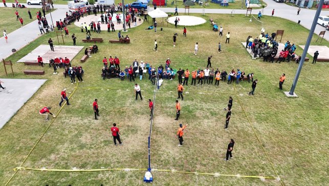 Bitlis'te "AFAD Doğu ve Güneydoğu Anadolu Bölgesi Akreditasyon Kampı" sürüyor
