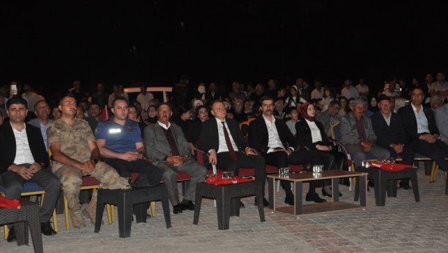 Malazgirt ve Bulanık'ta 15 Temmuz Demokrasi ve Milli Birlik Günü etkinlikleri düzenlendi