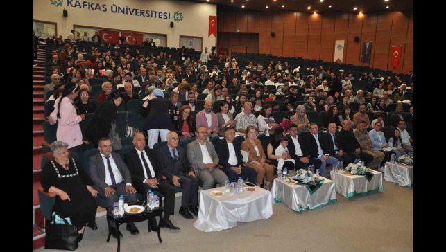 Kars'ta mezuniyet gecesinde bir kişi yanma tehlikesi yaşadı