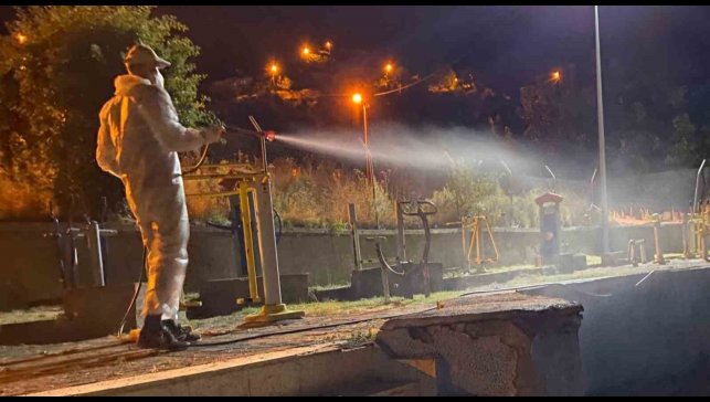 Tunceli'de kene ve zararlı parazitlere karşı etkin mücadele sürüyor