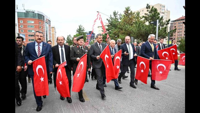 Atatürk'ün Erzurum'a gelişinin 106. yıl dönümü törenle kutlandı