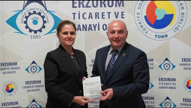 Kuşadası Kadın Girişimciler Kurulu Başkanı Zeytin'den Başkan Özakalın'a ziyaret