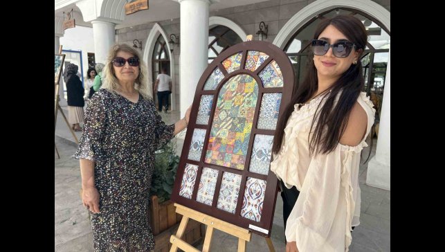 Van'da kadın kursiyerlerin el emeği beğeniye sunuldu