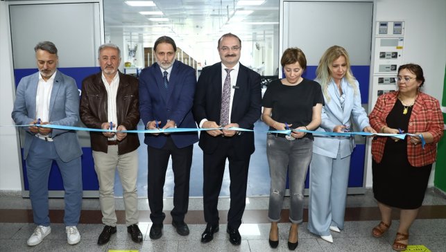 Atatürk Üniversitesi Araştırma Hastanesi'nde "Gebe Okulu" ve "Mavi Alan" hizmete girdi