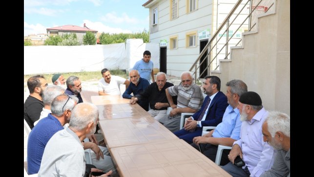 Başkan Şerifoğulları mahalle ziyaretlerinde