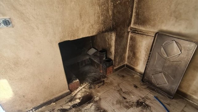 Bingöl'de sacda ekmek pişirilirken benzin bidonunun patlaması sonucu 6 kadın yaralandı