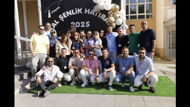 Anadolu Lisesi mezunları geleneksel mezun şenliğinde buluştu