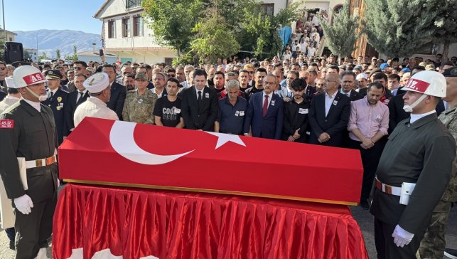 Şehit Mühimmat Astsubay Kıdemli Çavuş Akdoğan, memleketi Malatya'da son yolculuğuna uğurlandı