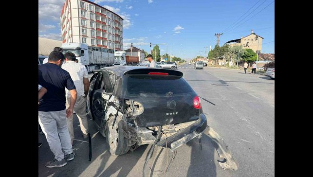 Patnos'ta trafik kazası: 3 yaralı
