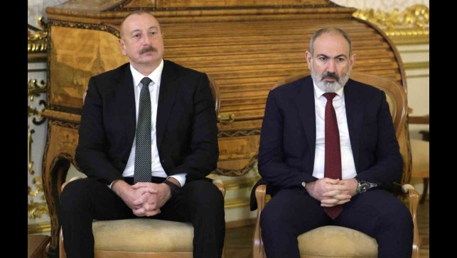 Aliyev ve Paşinyan, yarın BAE'de ikili görüşme gerçekleştirecek