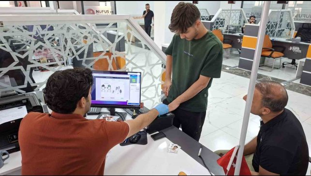 Tuşba Nüfus Müdürlüğü yeni binasında hizmete başladı