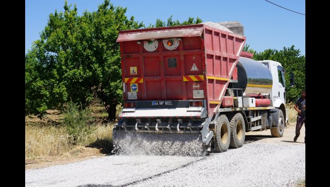 Yeşilyurt Belediyesi, kırsalda ulaşımı kolaylaştırıyor
