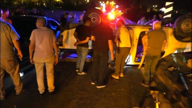 Tunceli'de iki otomobil kafa kafaya çarpıştı: 1 yaralı