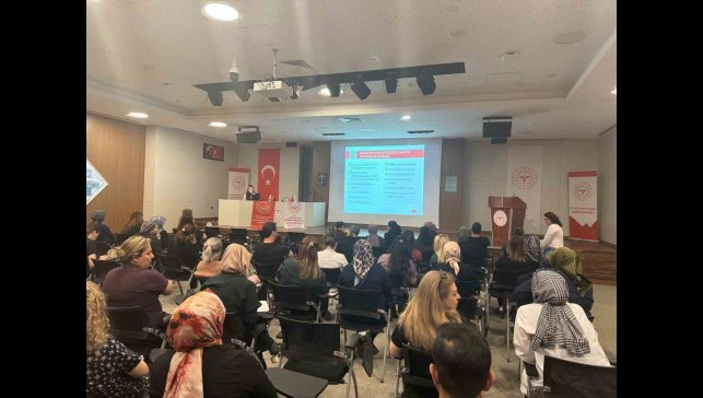 Elazığ'da 'Aile Yılı' eğitimleri sürüyor