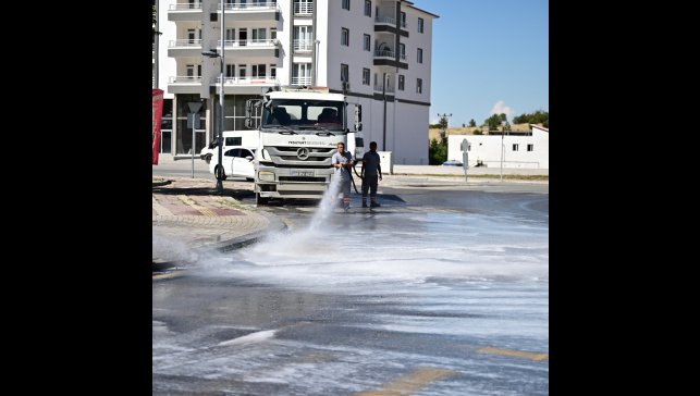 Yeşilyurt Belediyesi'nden temizlik atağı!